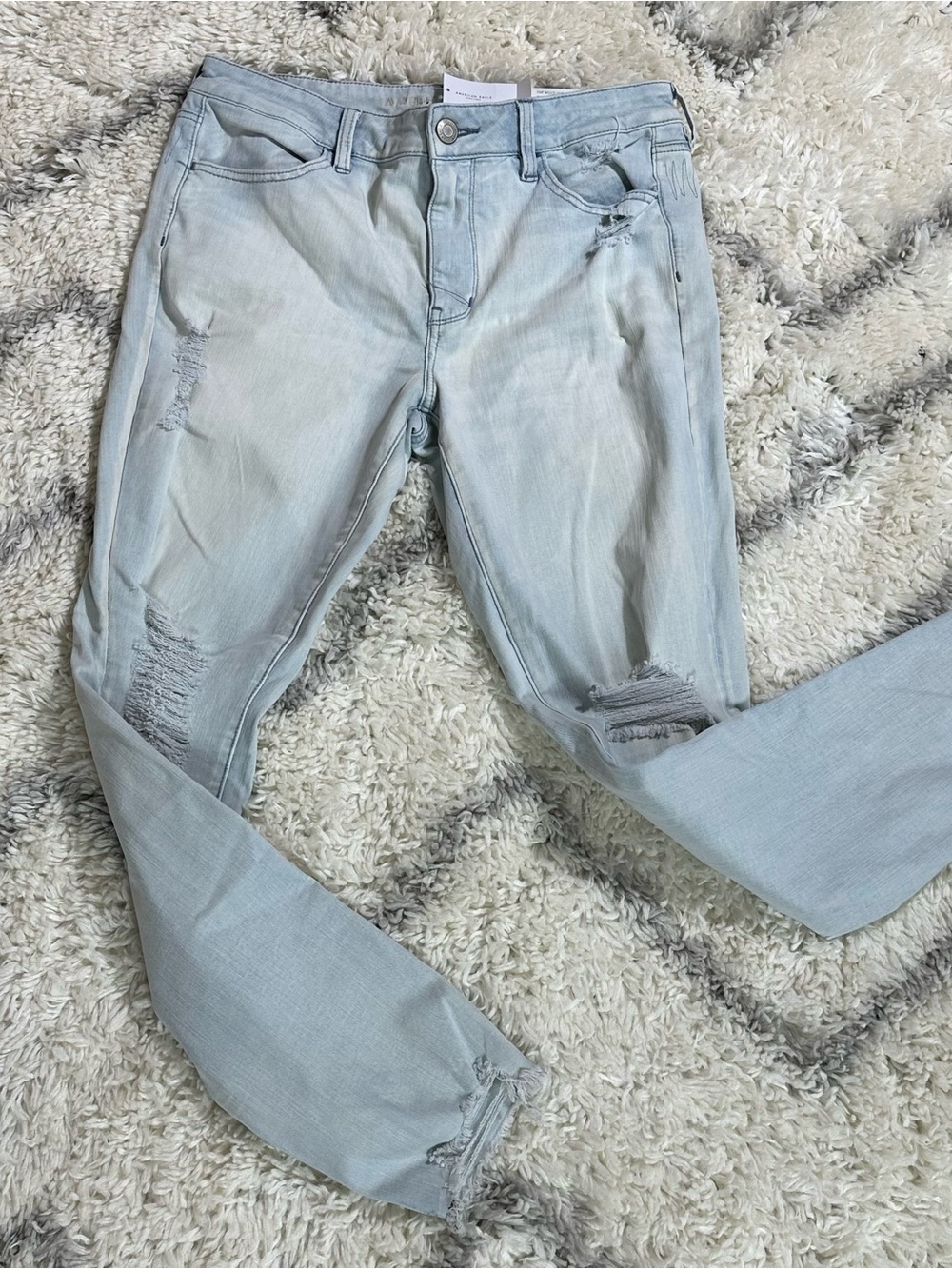 American Eagle Outfitters Light Blue Distressed Skinny Jeans